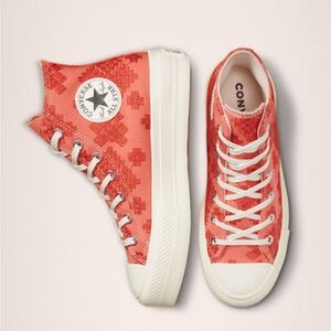 CONVERSE Chuck Taylor All Star Lift Platform Tonal Embroidery